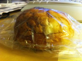 Yay BCS market has melon pan.jpg